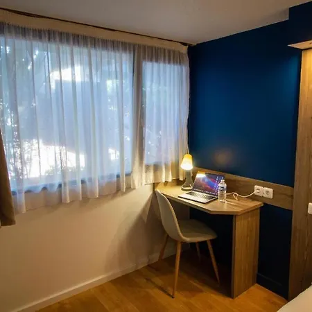 Urban House 2*